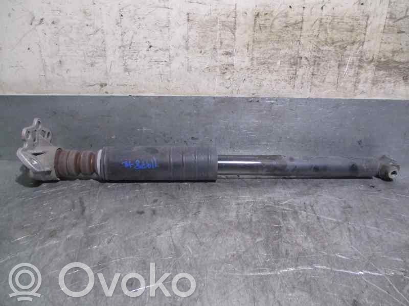 Opel Corsa D Takaiskunvaimennin 