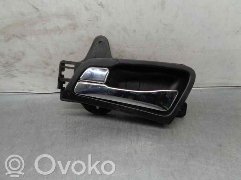 Hyundai i30 Manecilla interna puerta trasera 