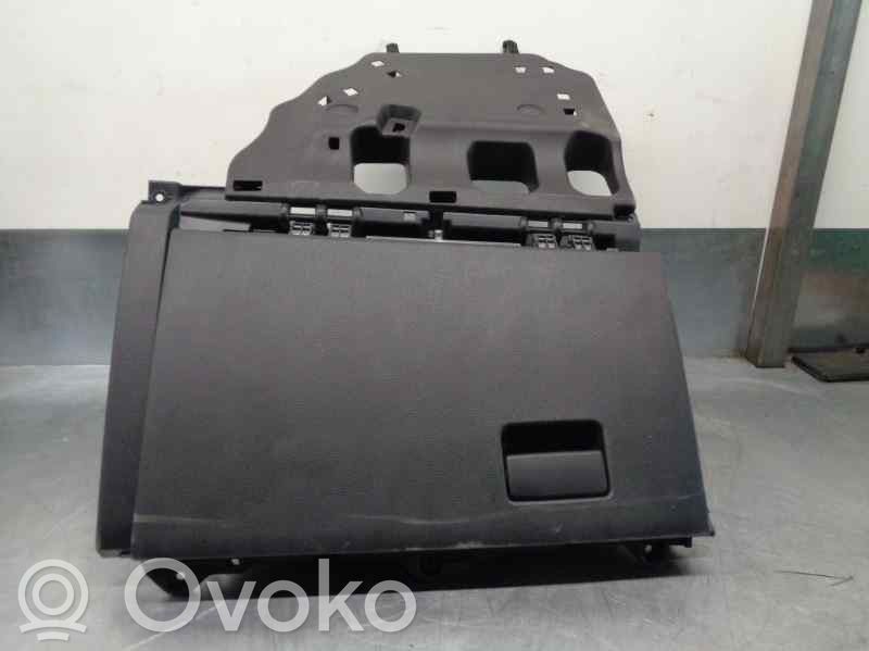 Toyota Corolla E160 E170 Daiktadėžė 