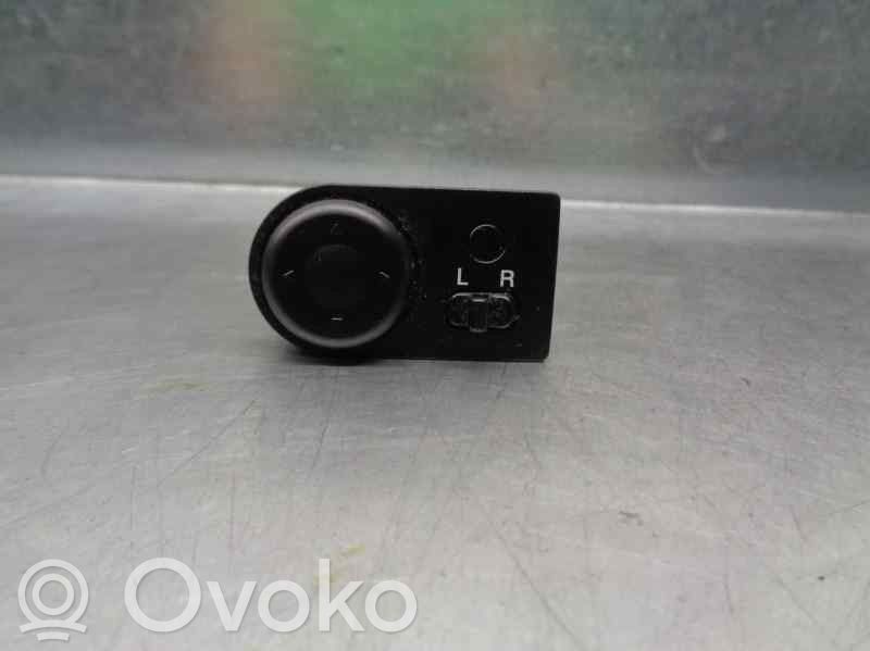 Chevrolet Aveo Wing mirror switch 