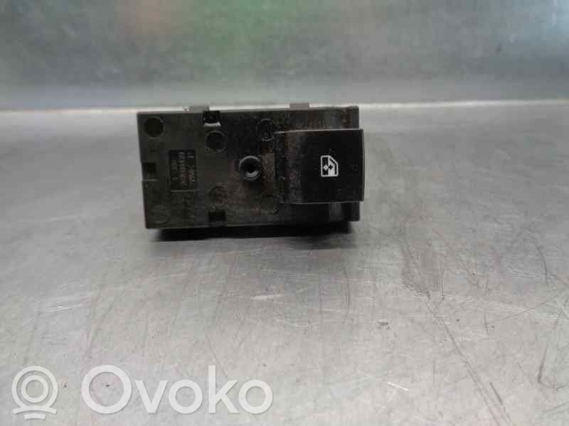 Chevrolet Aveo Electric window control switch 