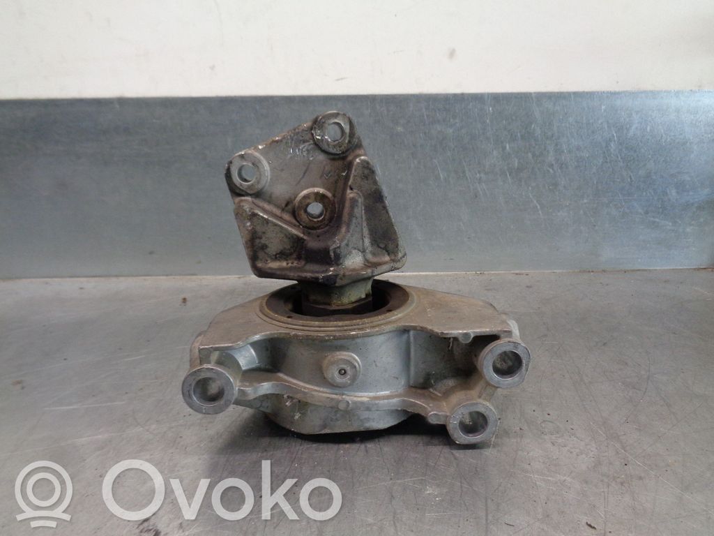 Fiat Linea Engine mount bracket 