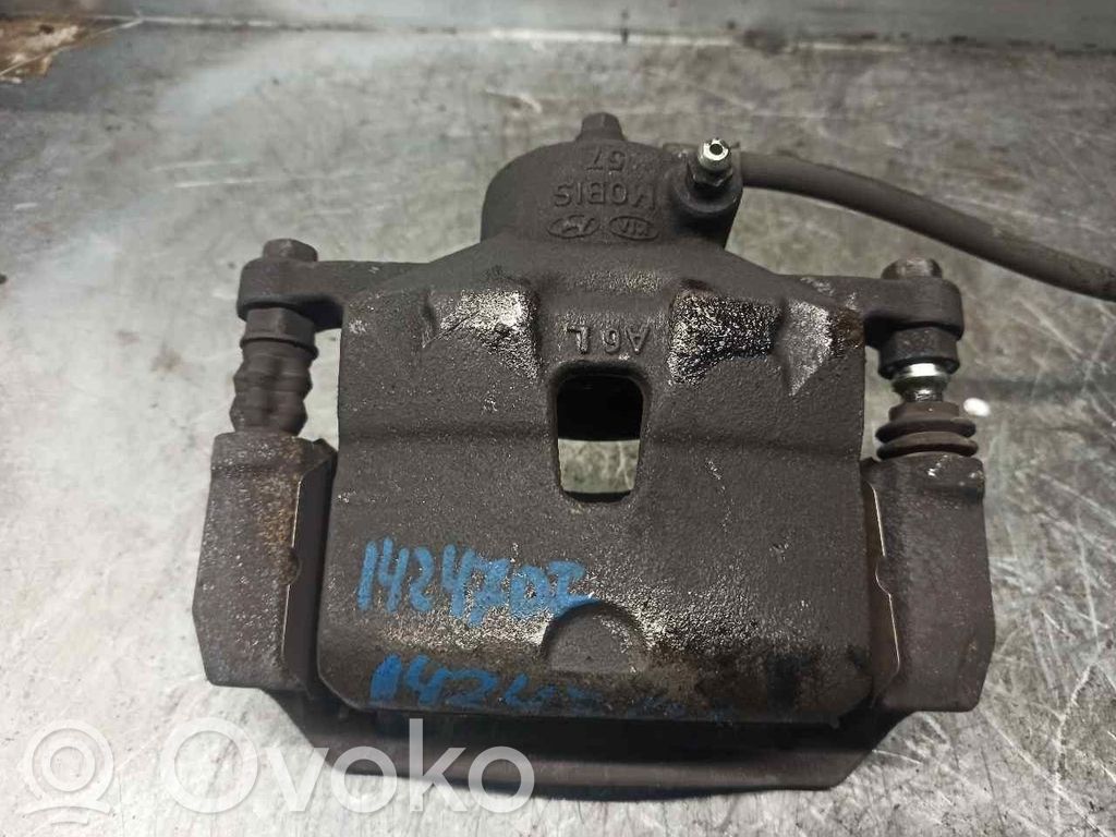 Hyundai i30 Front brake caliper 