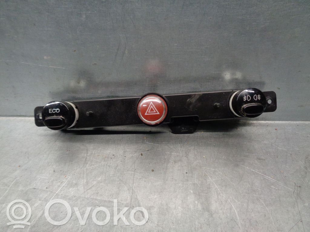 Fiat 500 Abarth Hazard light switch 