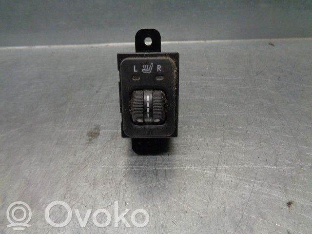 Subaru Forester SH Seat control switch 