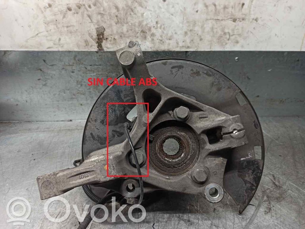 Opel Astra H Zwrotnica koła przedniego 