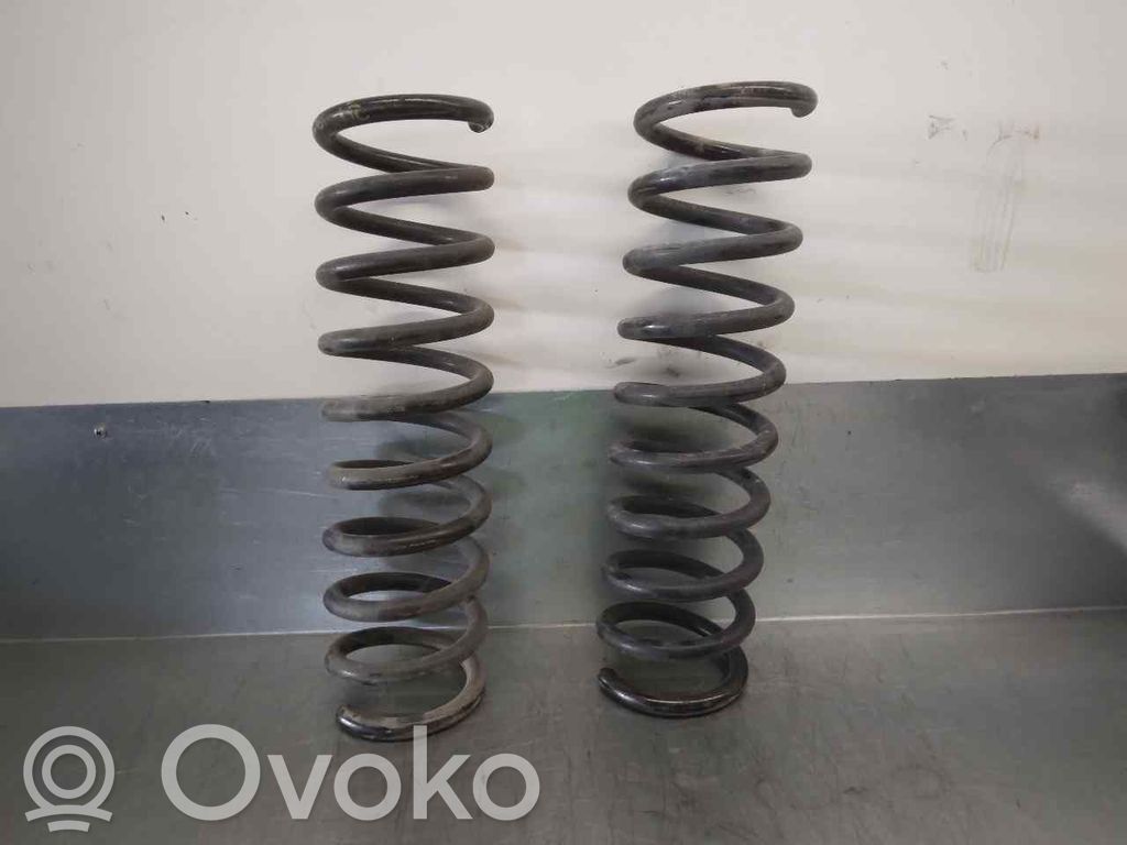 Ford Kuga I Etukierrejousi 