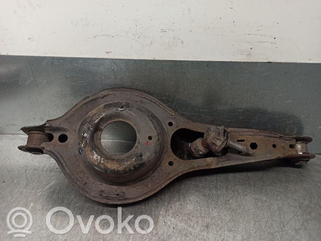 Ford Focus Рычаг 