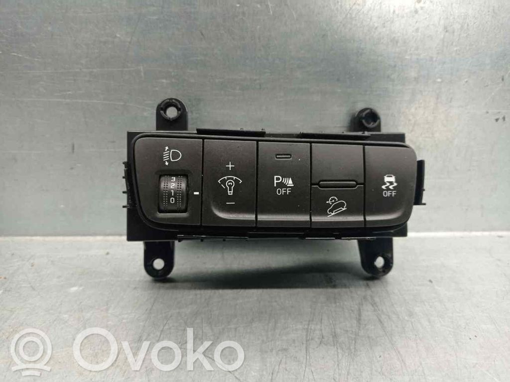 Hyundai Kona I Interruptor de control del panel de luces 