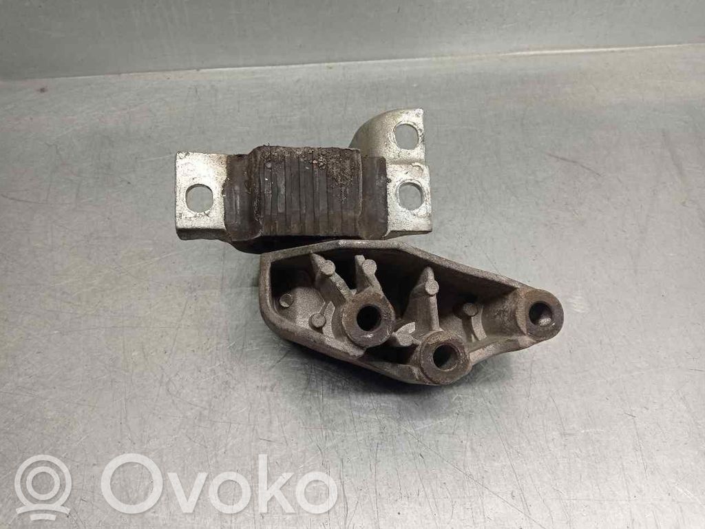 Engine mount bracket   182136