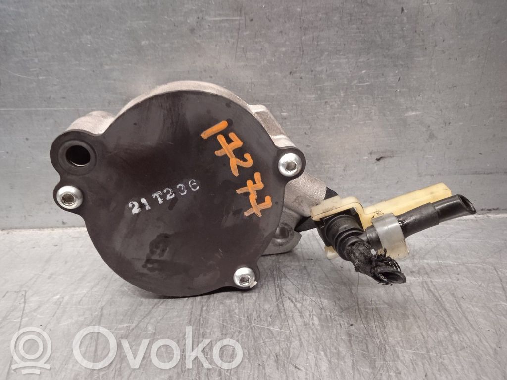Mazda 3 I Vacuum pump 