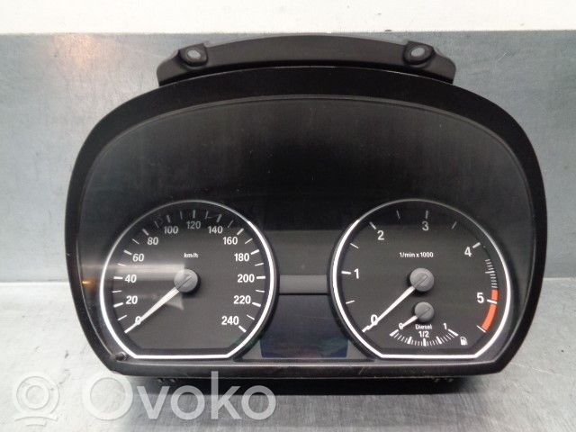 BMW 1 E81 E87 Spidometrs (instrumentu panelī) 