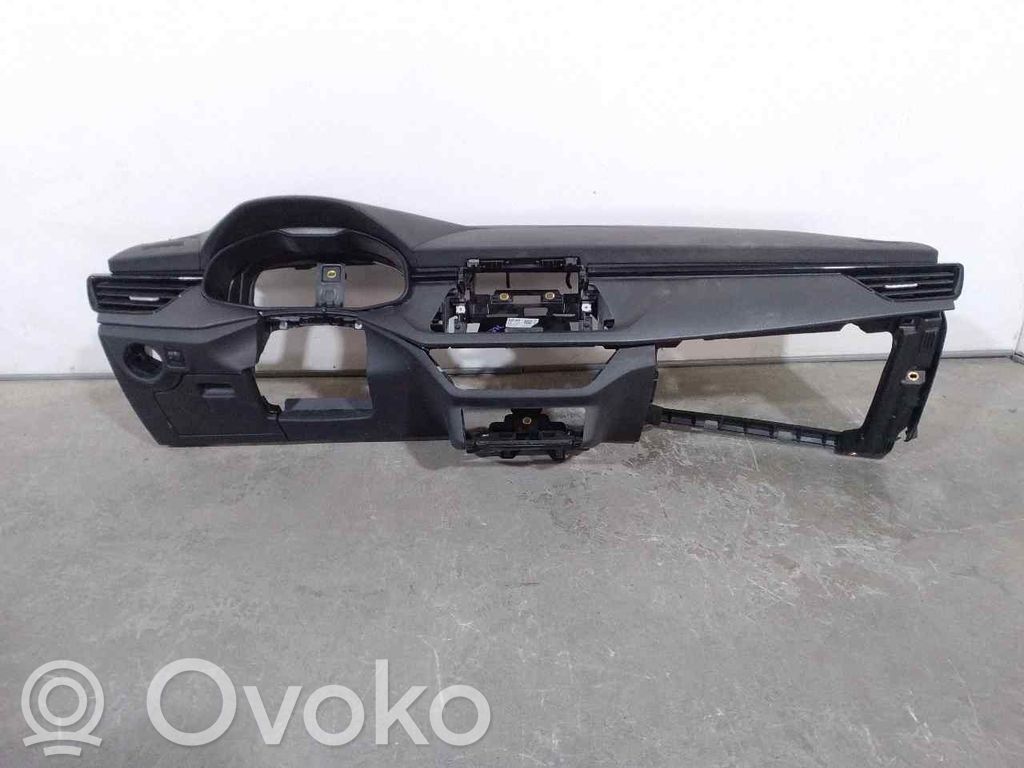 Skoda Scala Panel de instrumentos 