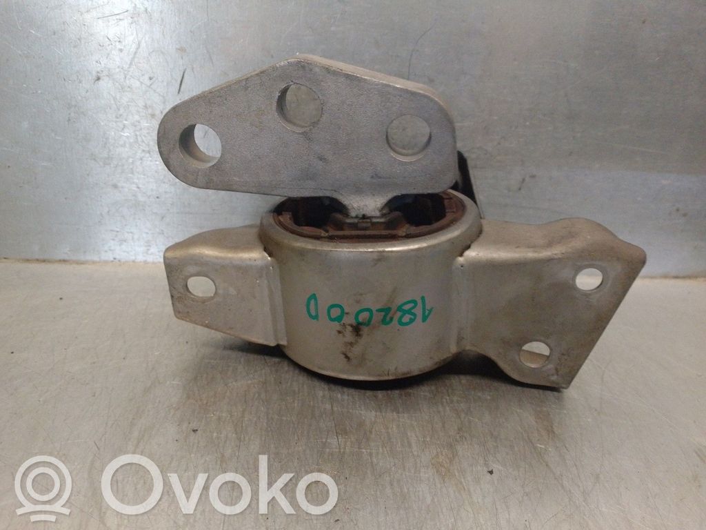Opel Corsa E Engine mount bracket 