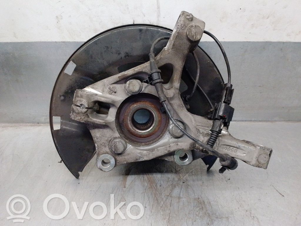 Opel Astra H Zwrotnica koła przedniego 