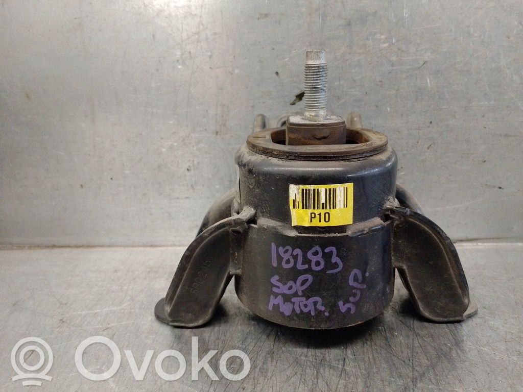 KIA Soul Engine mount bracket 