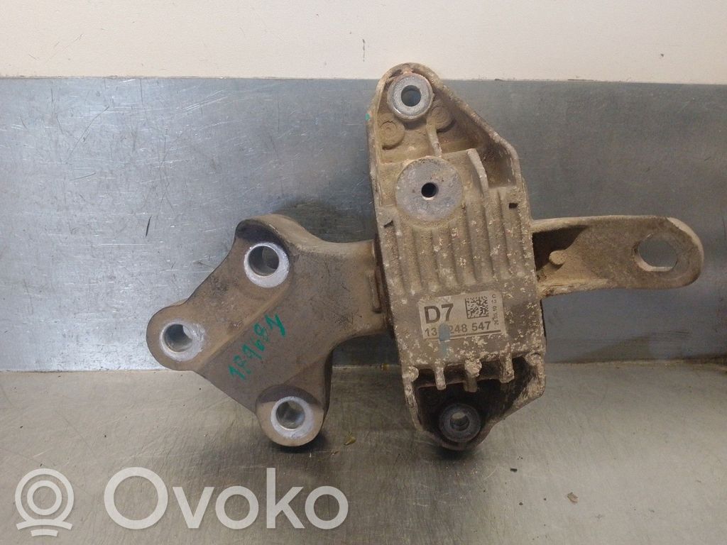 Chevrolet Cruze Gearbox mount 