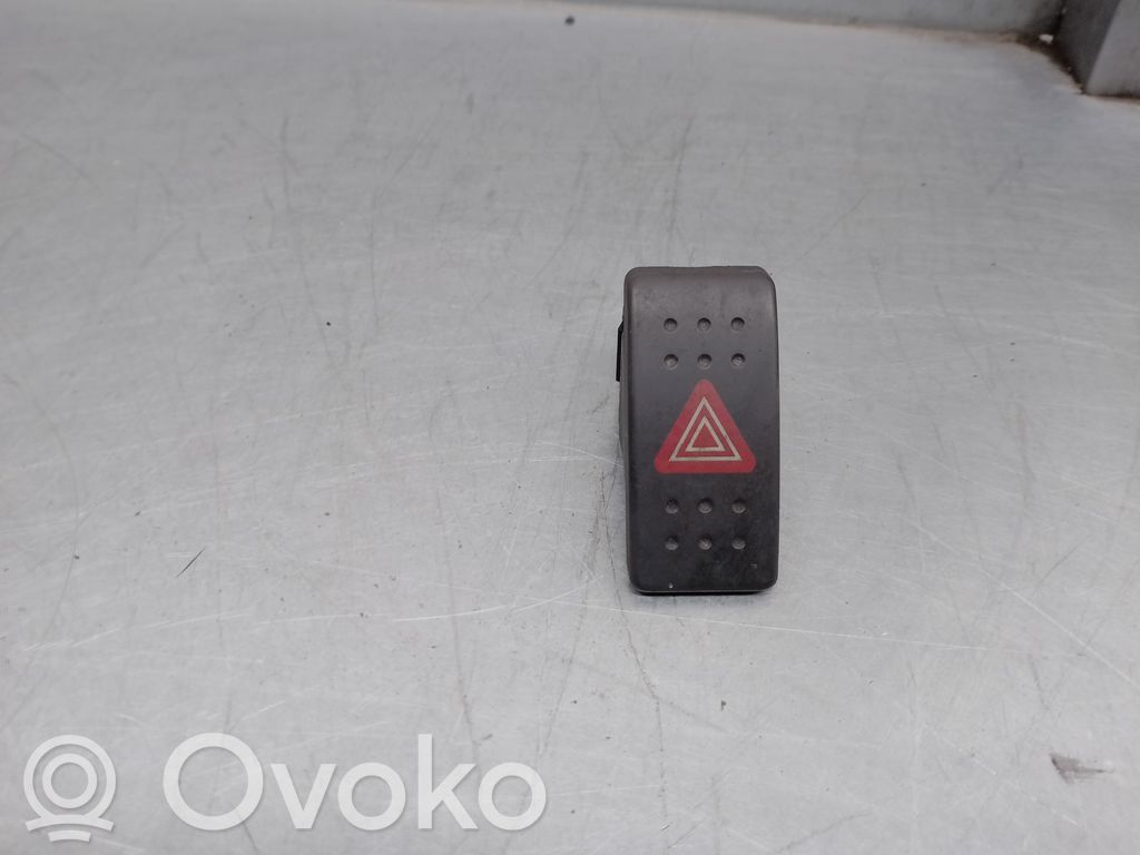 Suzuki Swift I Botón interruptor de luz de peligro 