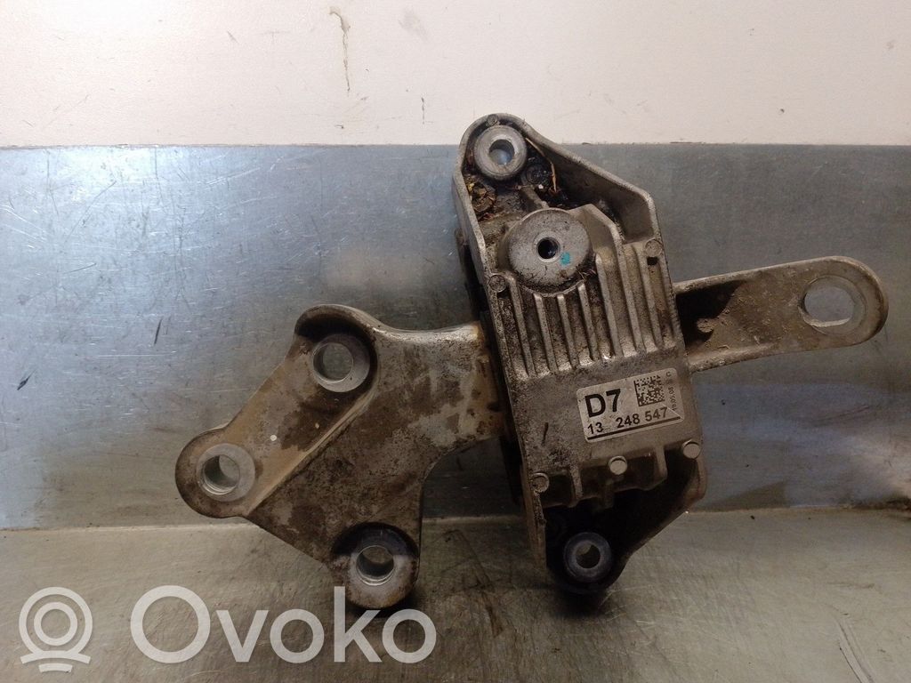 Chevrolet Cruze Gearbox mount 