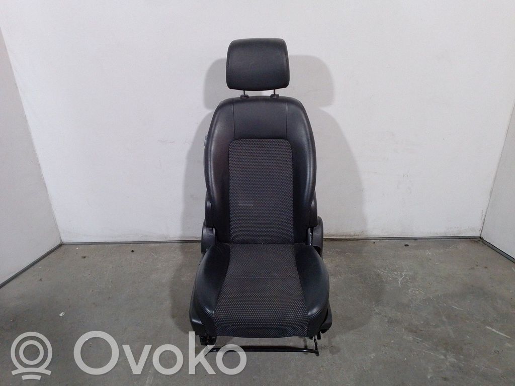 Chevrolet Captiva Fotel przedni pasażera 