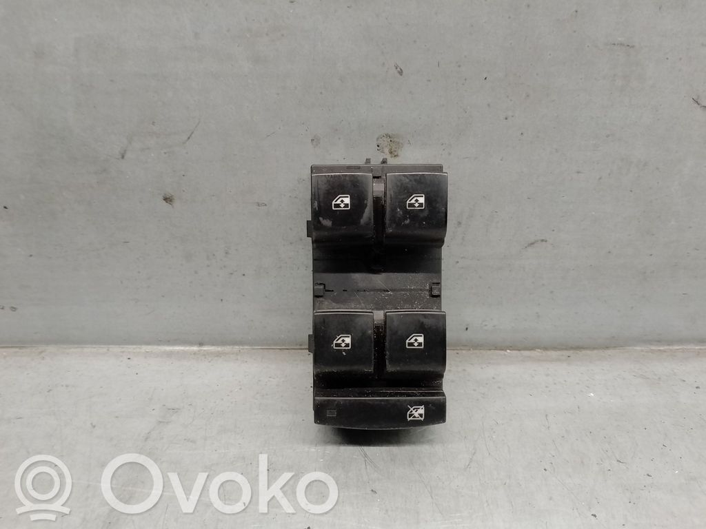 Chevrolet Cruze Electric window control switch 