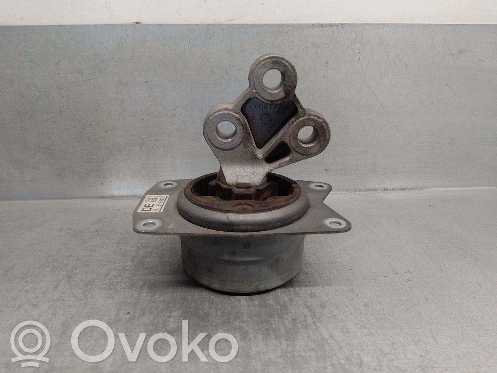 Engine mount bracket   13312093