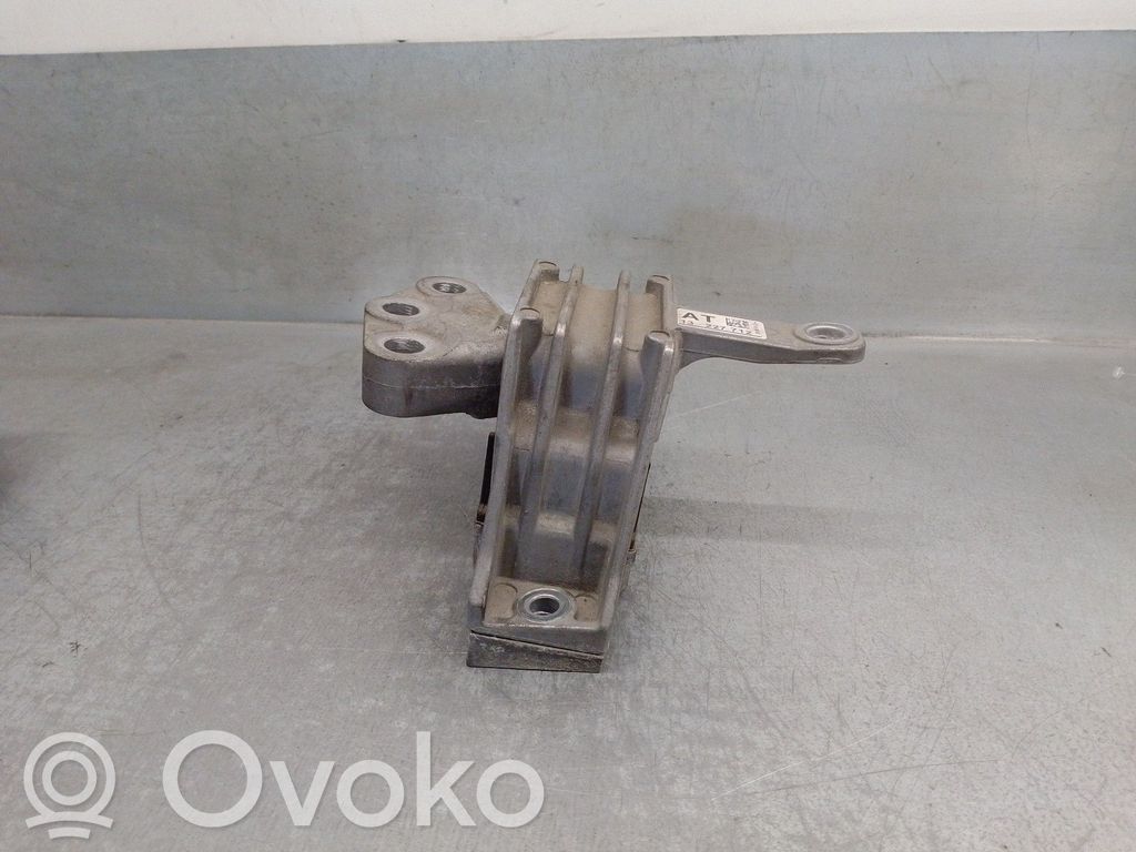 Engine mount bracket   13227712
