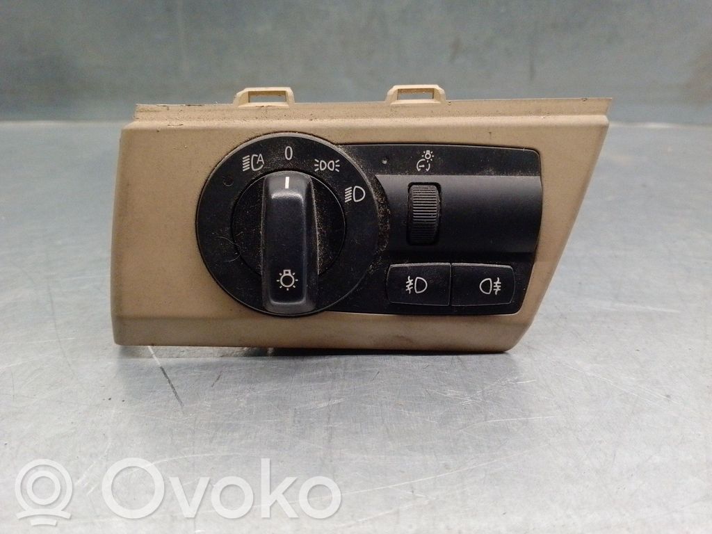 Panel lighting control switch   3420277