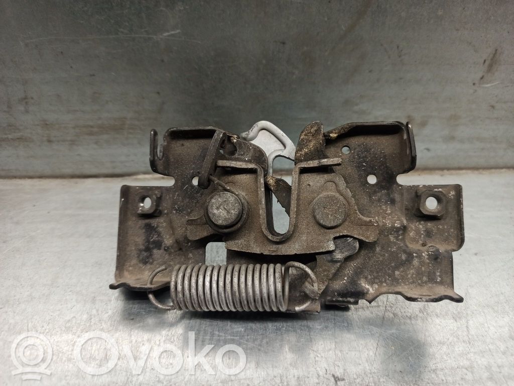 Mazda 6 Tie down hook / loop 