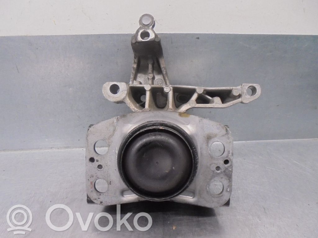 Renault Twingo II Engine mount bracket 