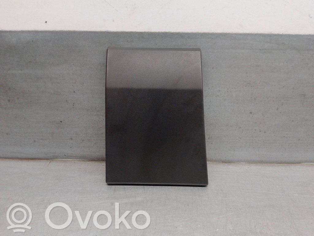 Osłona tylnej klapy   A9066900462,CENTRALDERECHA