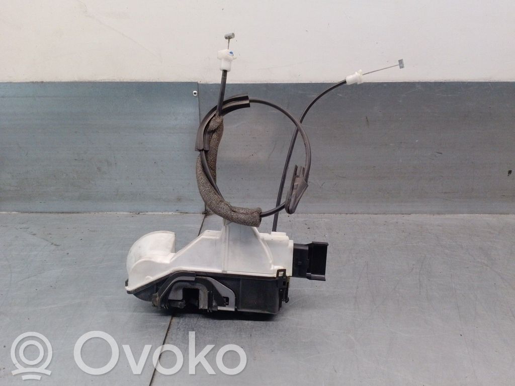 Citroen C5 Front door lock 