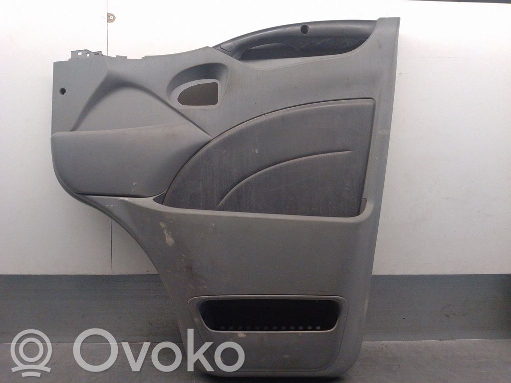 Iveco Daily 4th gen Rivestimento del pannello della portiera anteriore 