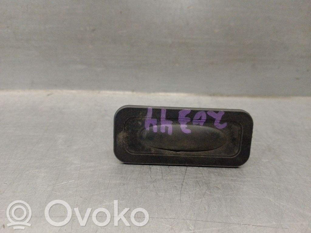 Renault Megane III Rear door exterior handle 