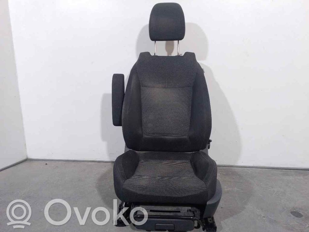 Peugeot 5008 Front driver seat 