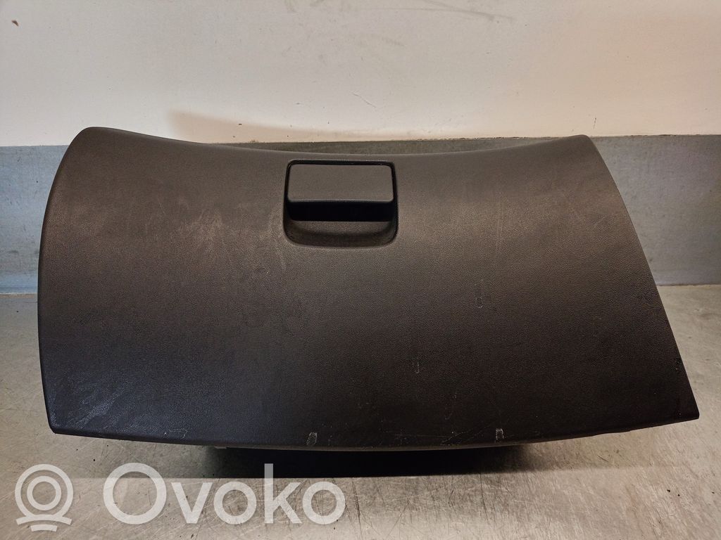 KIA Pro Cee'd I Daiktadėžė 