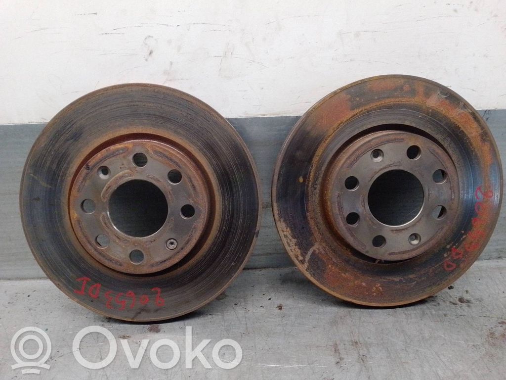 Opel Corsa D Etujarrulevy 