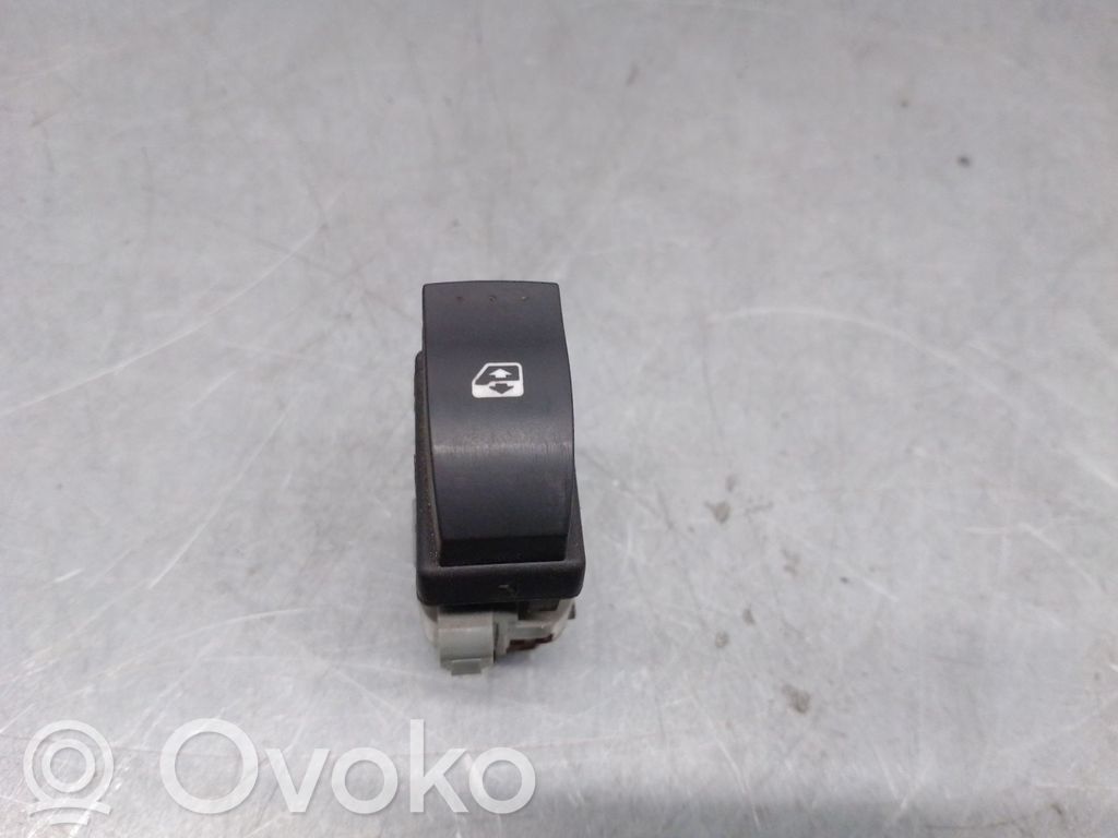 Renault Master II Electric window control switch 