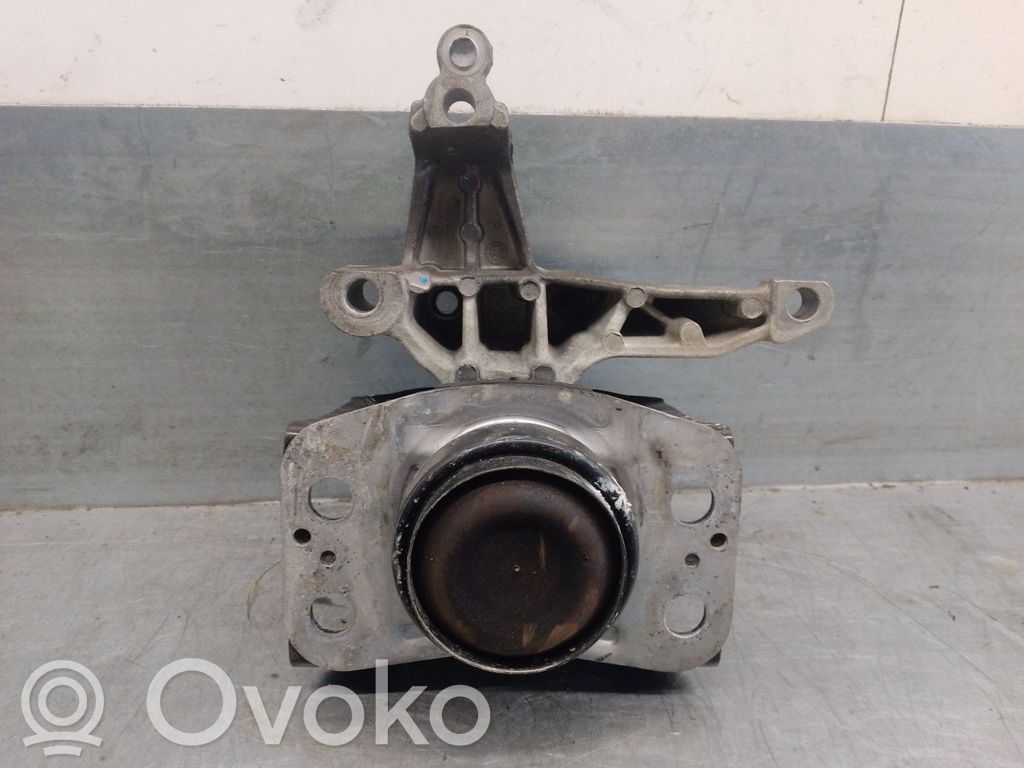 Renault Twingo II Engine mount bracket 