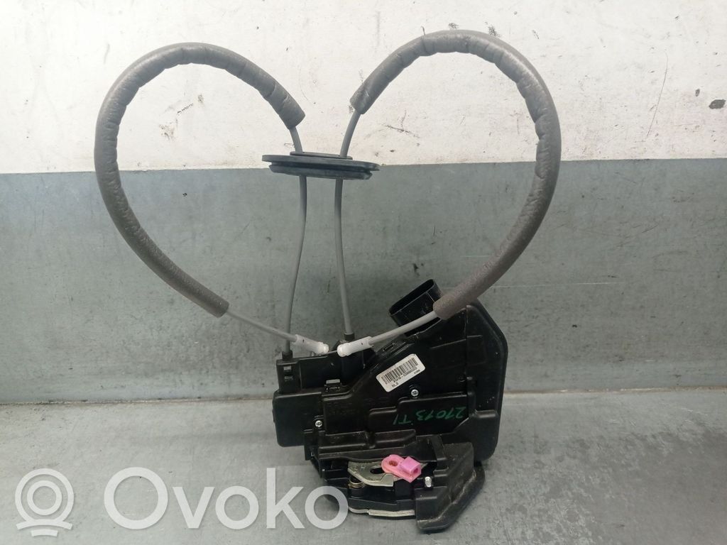 KIA Niro Takaoven lukko 