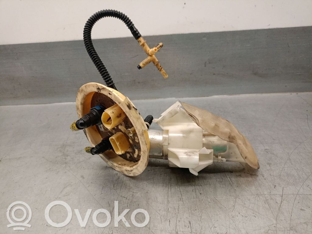 Bomba interna de combustible   16117260648