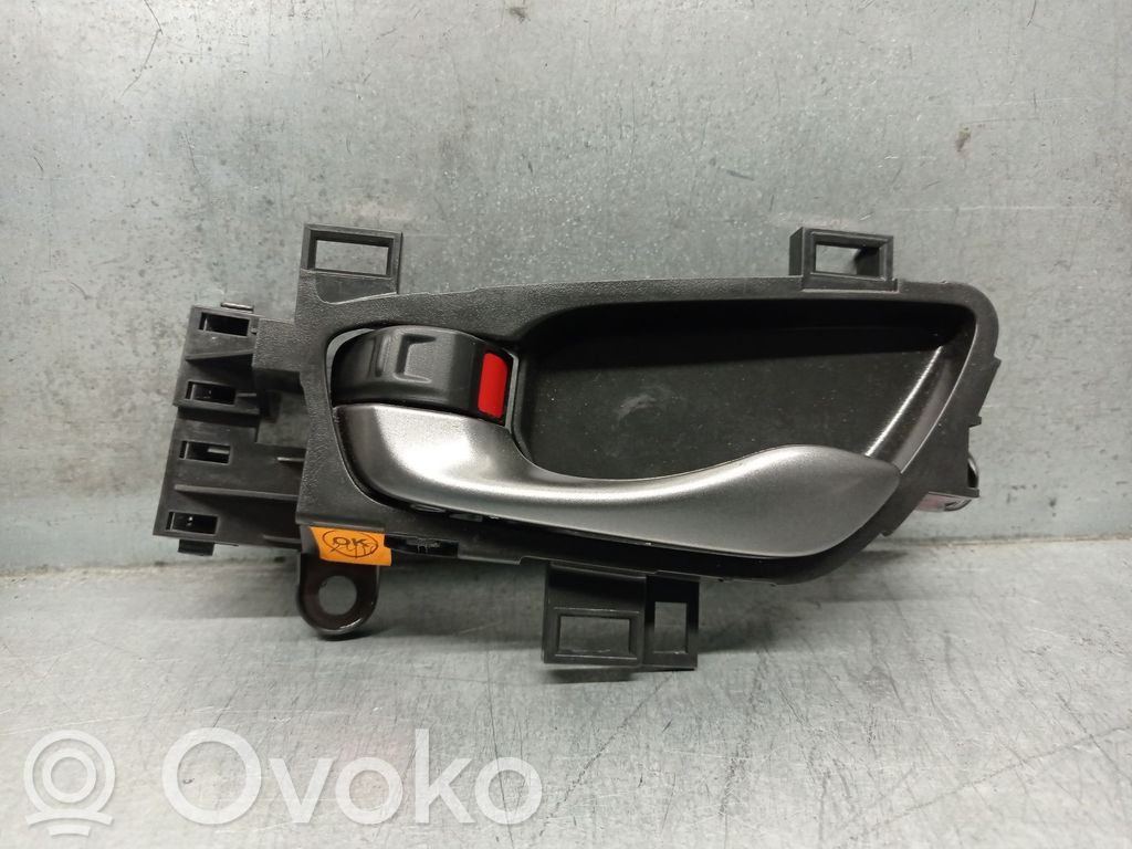 Honda Civic X Klamka wewnętrzna drzwi tylnych 