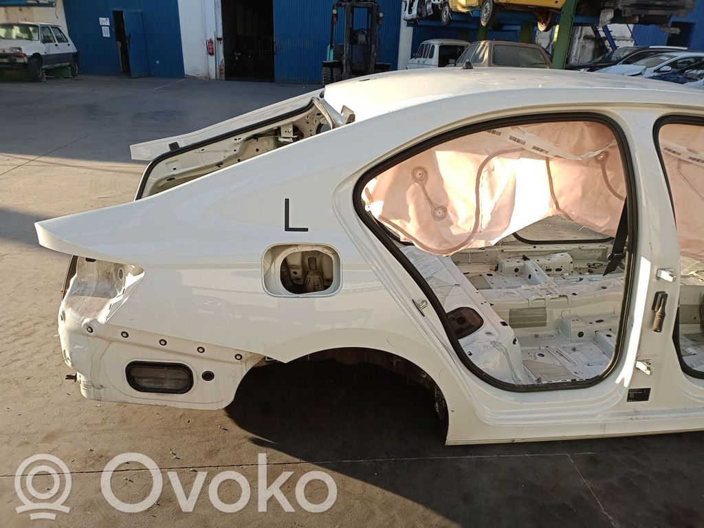 Skoda Octavia Mk4 Panel lateral trasero 