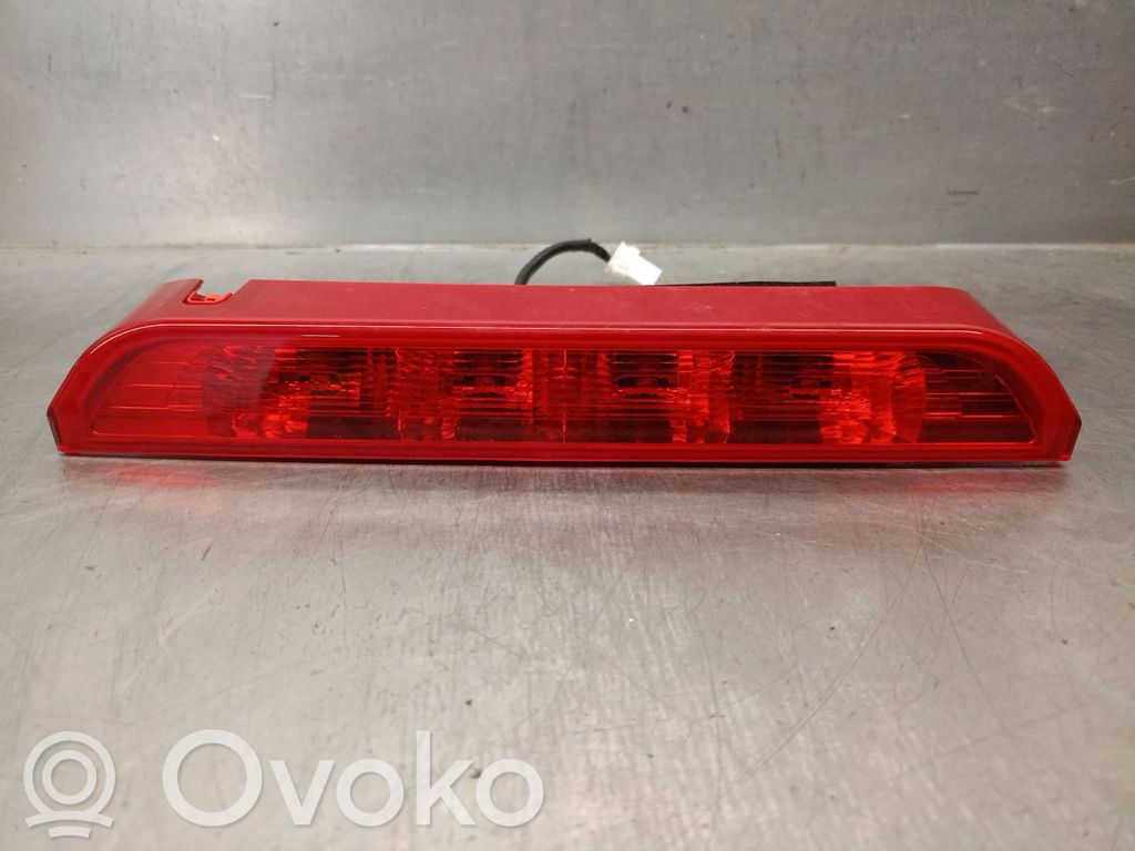 KIA Stonic Papildomas stop žibintas 