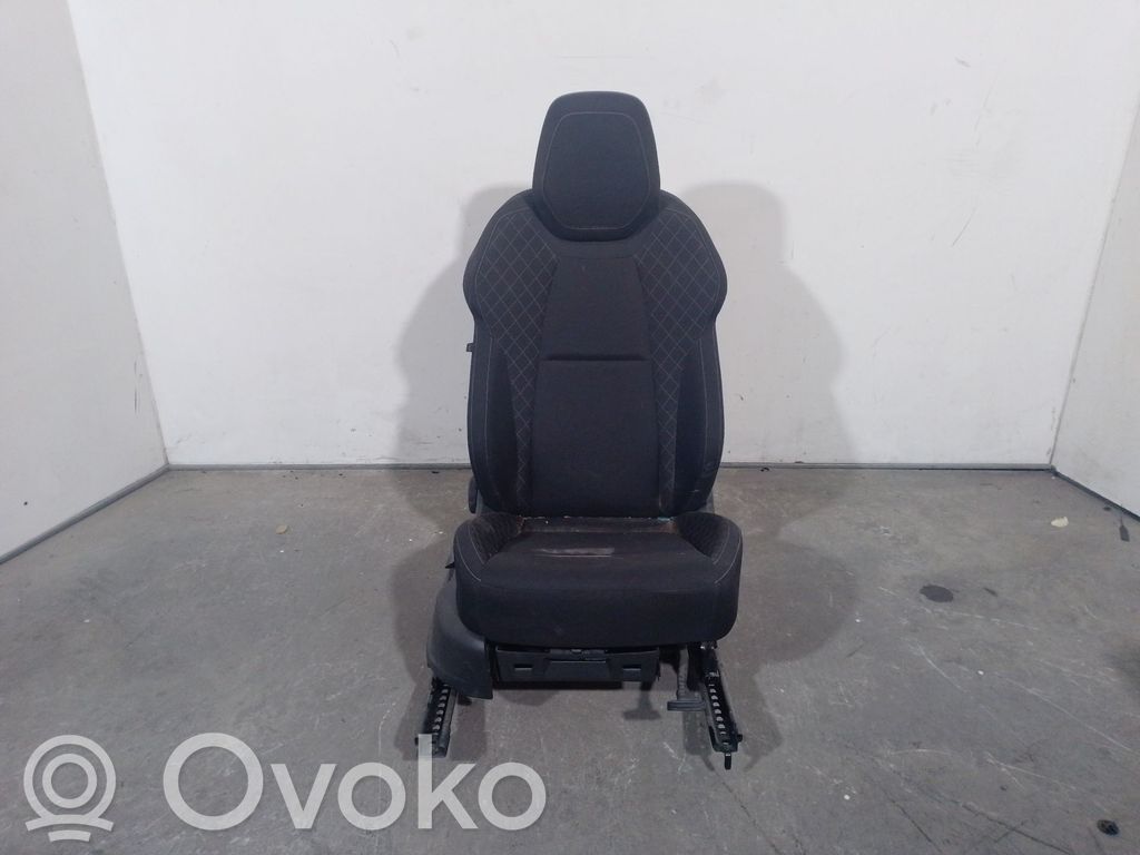 Skoda Karoq Fotel przedni pasażera 