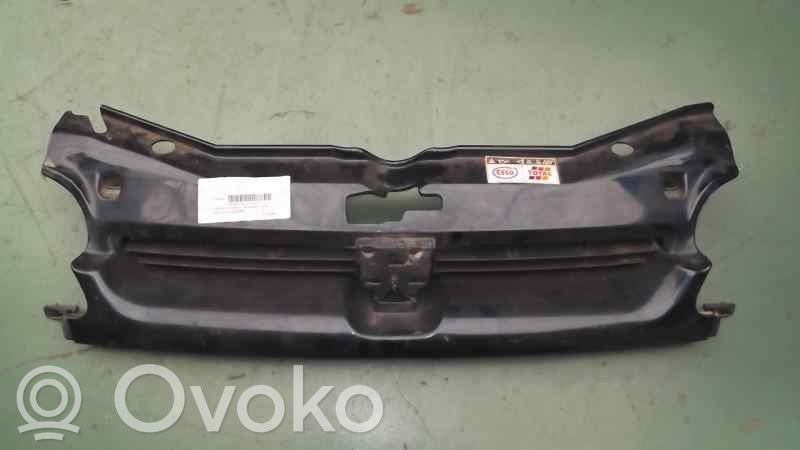 Peugeot Partner Front grill 