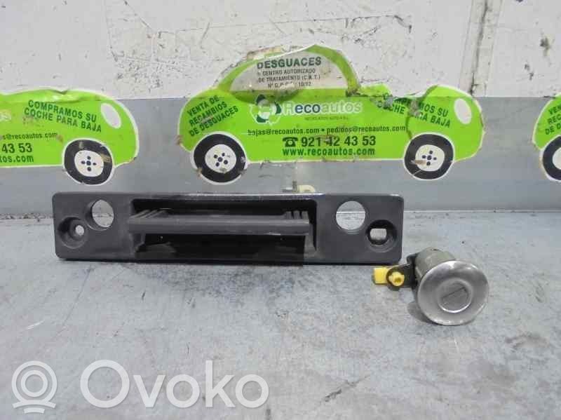 KIA Carens I Rear door exterior handle 