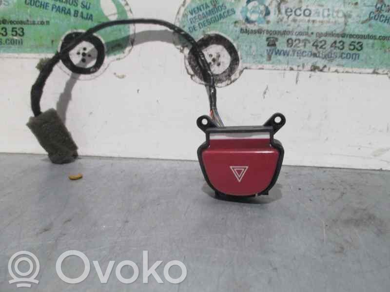 Hazard light switch   L617310000000