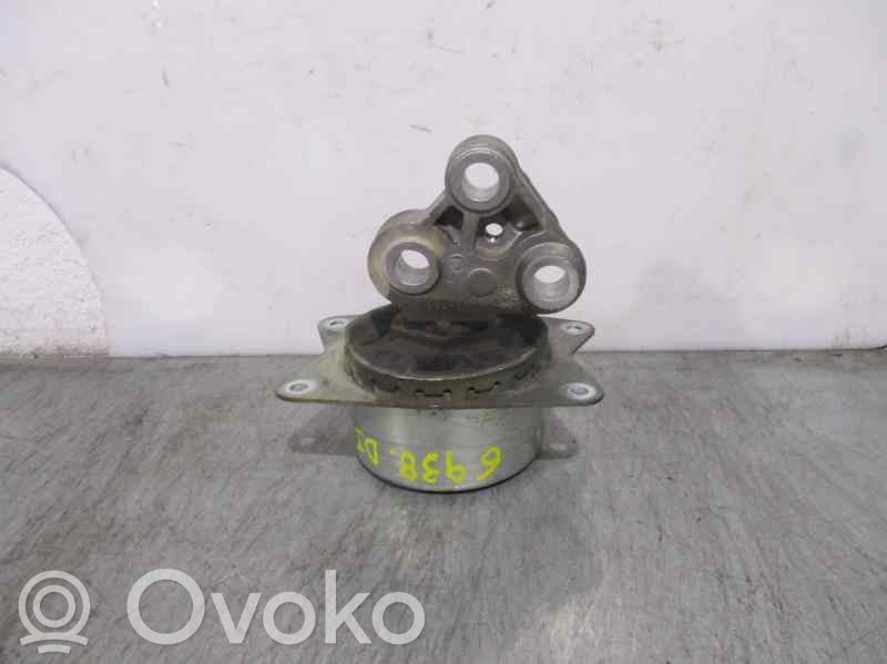 Saab 9-3 Ver2 Engine mount bracket 