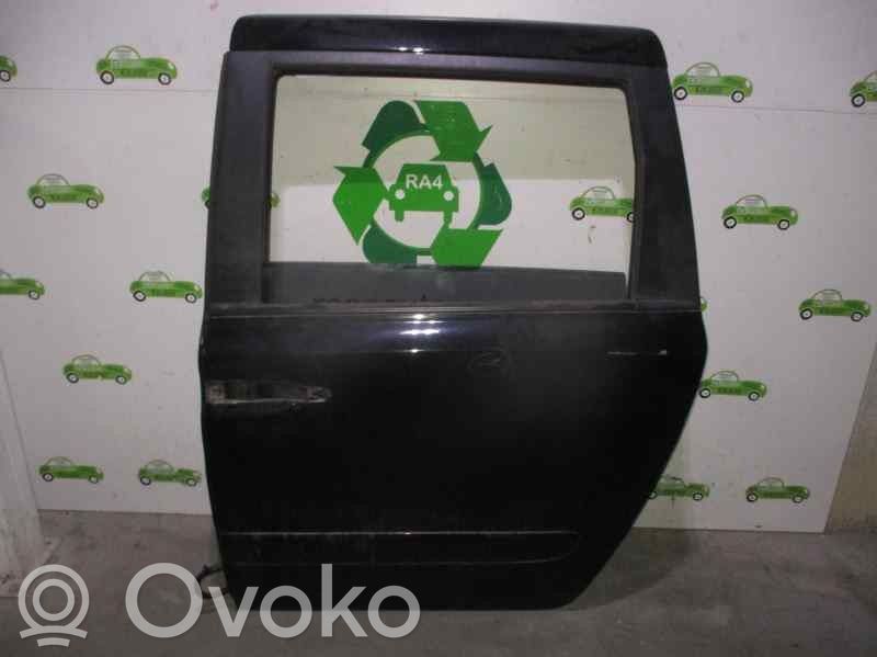 KIA Carnival Šoninės slankiojančios durys 